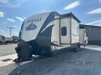 Thumbnail Photo 3 for 2017 Dutchmen Denali