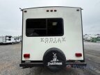 Thumbnail Photo 4 for 2017 Dutchmen Kodiak