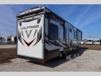 Thumbnail Photo 4 for 2017 Dutchmen Voltage