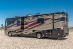 Thumbnail Photo 4 for 2017 Fleetwood Discovery