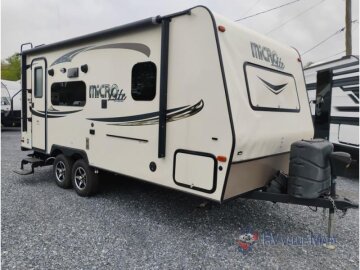 2017 Forest River Flagstaff 21FBRS