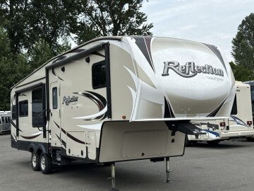 2017 Grand Design Reflection 303RLS