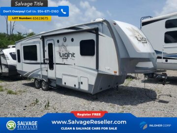 2017 Highland Ridge Light