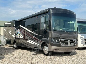2017 Holiday Rambler Vacationer 36H