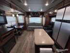 Thumbnail Photo 3 for 2017 JAYCO Eagle