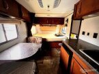 Thumbnail Photo 4 for 2017 JAYCO Jay Flight