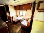 Thumbnail Photo 5 for 2017 JAYCO Jay Flight