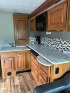 Thumbnail Photo 2 for 2017 JAYCO Precept