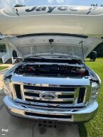 Thumbnail Photo 6 for 2017 JAYCO Redhawk