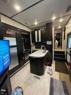 Thumbnail Photo 1 for 2017 JAYCO Seismic