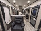 Thumbnail Photo 4 for 2017 KZ Durango