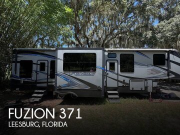 2017 Keystone Fuzion 371