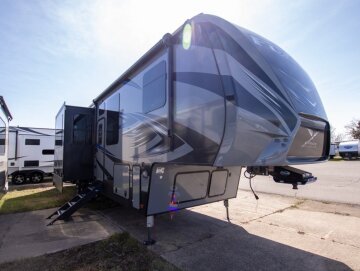2017 Keystone Fuzion 371