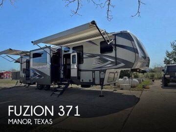 2017 Keystone Fuzion 371