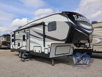 2017 Keystone Laredo
