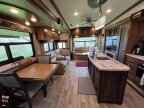 Thumbnail Photo 5 for 2017 Keystone Montana