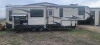 Thumbnail Photo 4 for 2017 Keystone Montana High Country 381TH for Sale by Owner