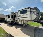 Thumbnail Photo 2 for 2017 Keystone Montana 3731FL