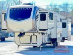 Thumbnail Photo 6 for 2017 Keystone Montana