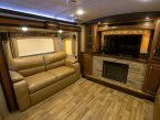 Thumbnail Photo 6 for 2017 Keystone Montana 3730FL