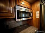Thumbnail Photo 5 for 2017 Keystone Montana 3721RL