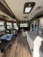 Thumbnail Photo 6 for 2017 Keystone Montana