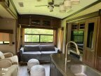 Thumbnail Photo 3 for 2017 Keystone Montana 3721RL