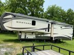 Thumbnail Photo 1 for 2017 Keystone Montana 3721RL