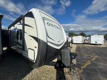 2017 Keystone Outback 330RL