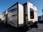 Thumbnail Photo 4 for 2017 Keystone Premier