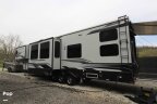 Thumbnail Photo 5 for 2017 Keystone Raptor