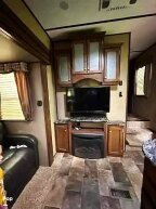 Thumbnail Photo 6 for 2017 Keystone Sprinter 326FWBHS