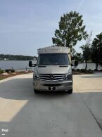 Thumbnail Photo 3 for 2017 Leisure Travel Vans Serenity