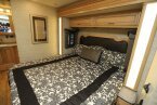 Thumbnail Photo 4 for 2017 Newmar Canyon Star