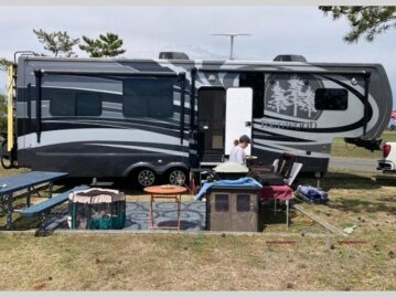2017 Redwood Redwood
