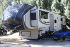 Thumbnail Photo 2 for 2017 Starcraft Solstice 376FL5
