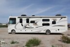 Thumbnail Photo 5 for 2017 Thor Hurricane 34J