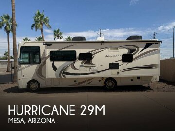 2017 Thor Hurricane 29M