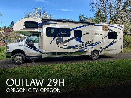 Photo 1 for 2017 Thor Outlaw 29H