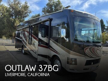 2017 Thor Outlaw 37BG