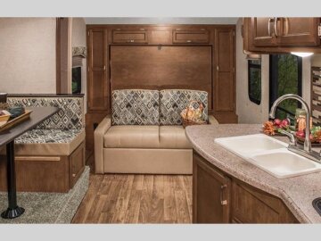 2017 Venture Sonic SN220VBH