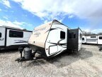 Thumbnail Photo 4 for 2017 Venture SportTrek