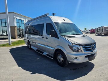 2017 Winnebago ERA 70A