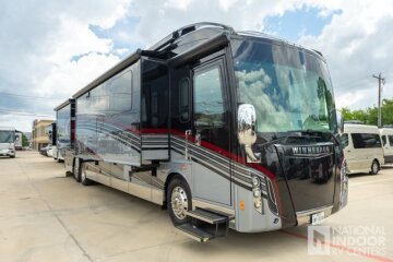 2017 Winnebago Grand Tour