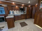 Thumbnail Photo 6 for 2017 Winnebago Grand Tour