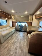 Thumbnail Photo 5 for 2017 Winnebago Spirit 31D