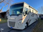 Thumbnail Photo 3 for 2017 Winnebago Sunstar