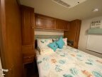 Thumbnail Photo 6 for 2017 Winnebago Sunstar 29VE