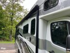 Thumbnail Photo 5 for 2017 Winnebago View 24V