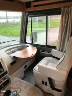 Thumbnail Photo 5 for 2017 Winnebago Vista 31BE